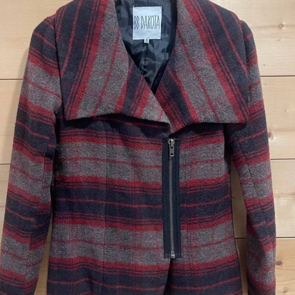 BB Dakota Women's Red and Gray Plaid Jacket